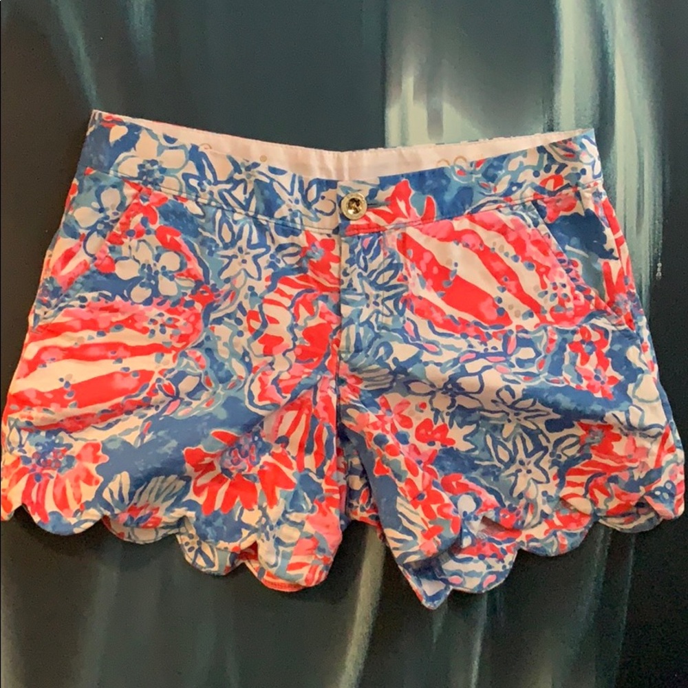 Lilly Pulitzer Scallop Shorts